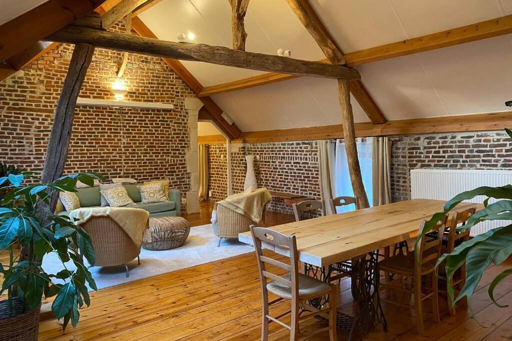 Charmant Appartement Dans Une Ancienne Ferme Нівелль Екстер'єр фото